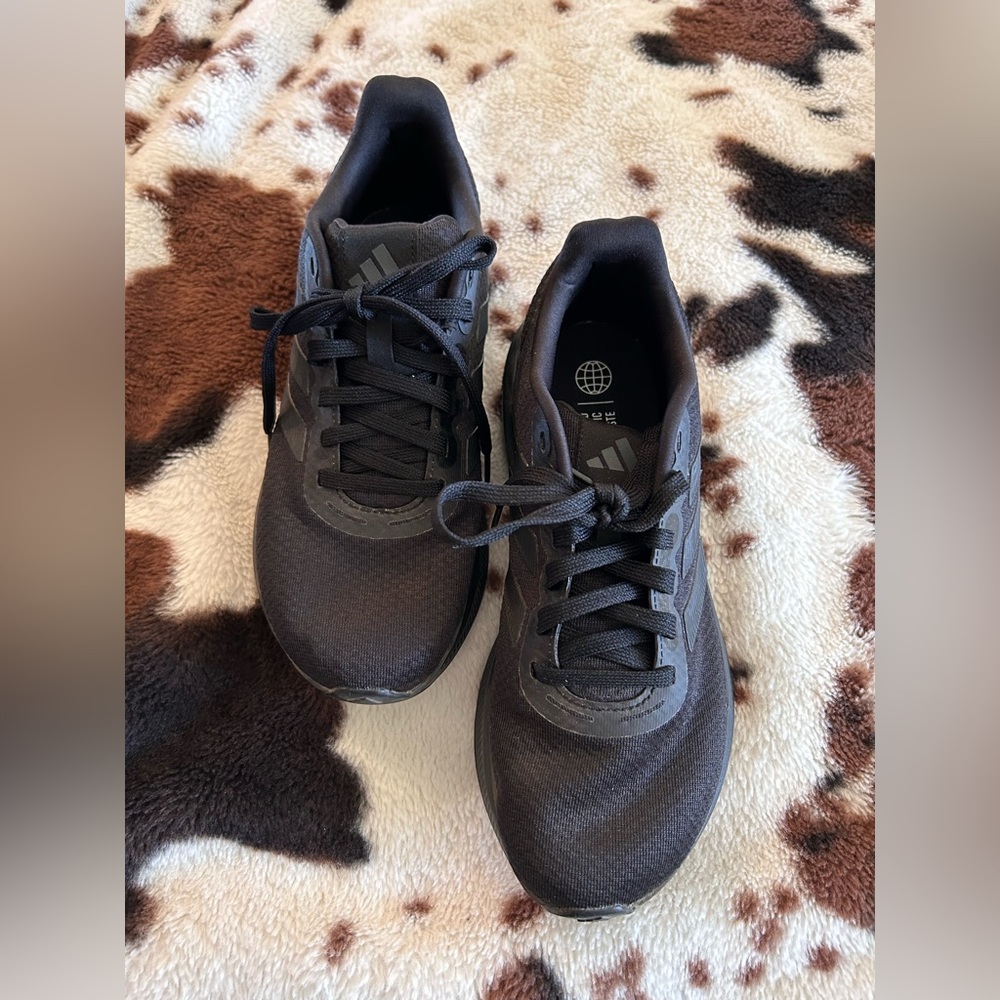 Adidas 7.5